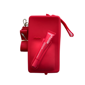 Rhode torbica with lipstick crvena