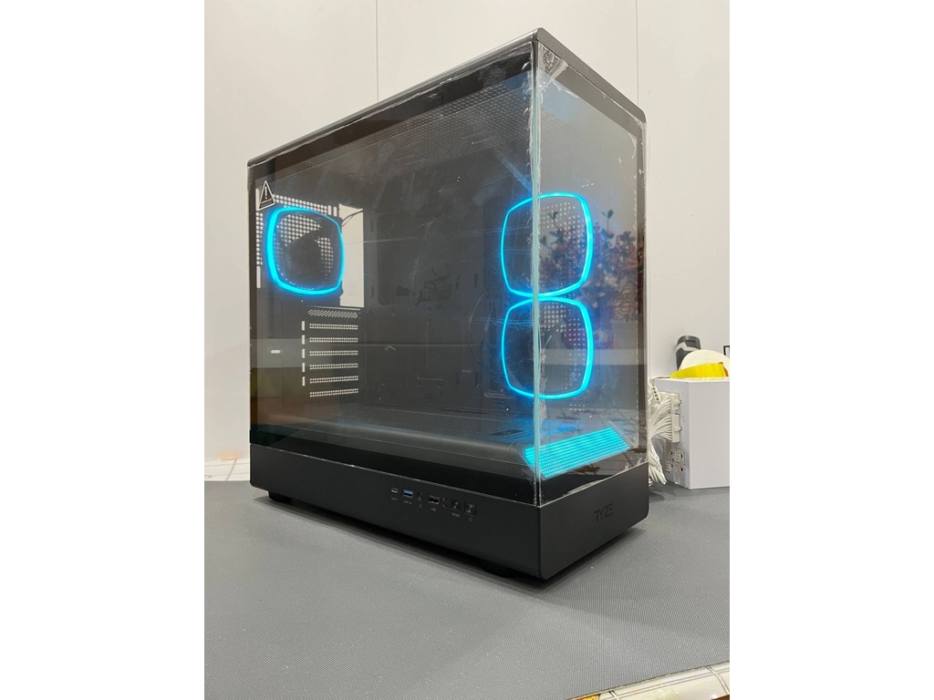 RYZE HEROIC HC500 3F Black1xARGB fan + 2x ARGB Reverse ATX, tempered glass